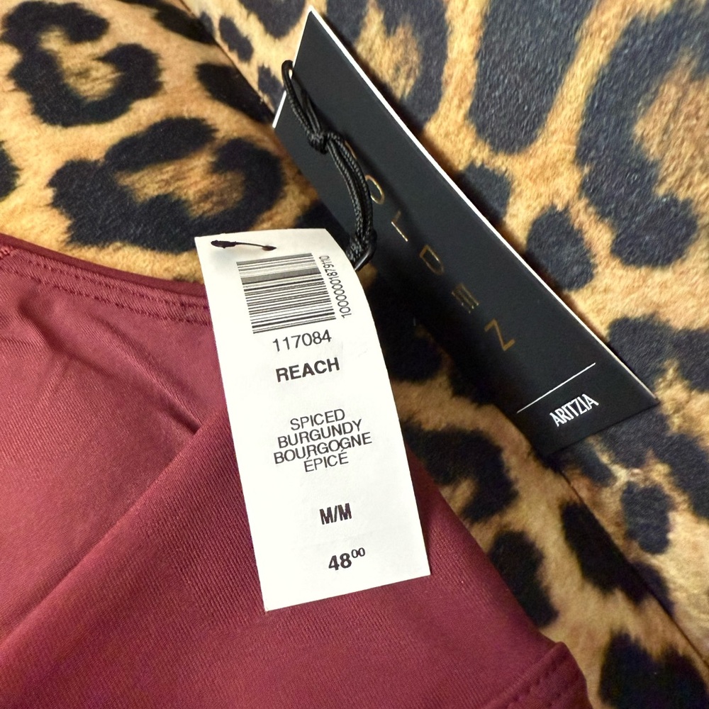ARITZIA GOLDEN BURGUNDY SET - Picture 3 of 3